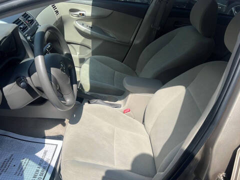 2010 Toyota Corolla LE