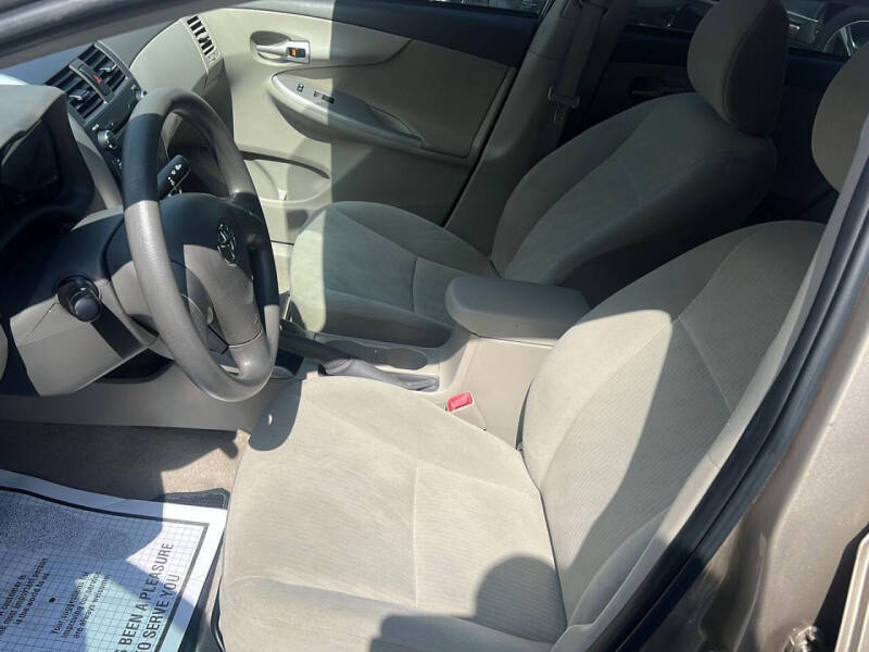 2010 Toyota Corolla LE