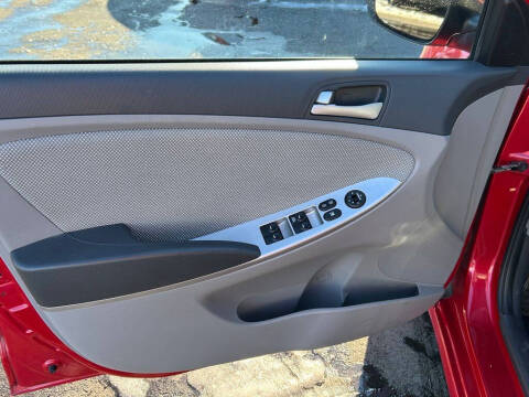 2014 Hyundai Accent GLS