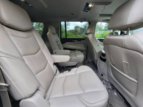 2016 Cadillac Escalade ESV Luxury Collection