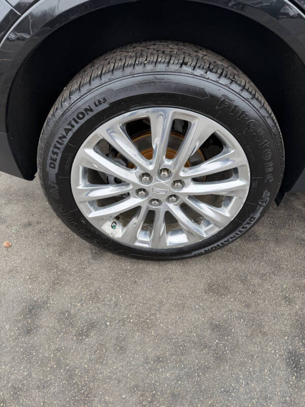 2017 Cadillac XT5 Platinum