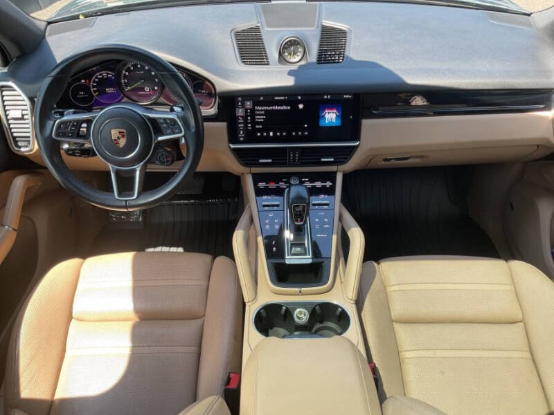 2019 Porsche Cayenne E-Hybrid