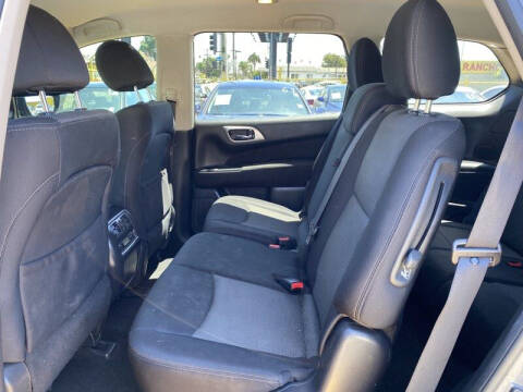 2017 Nissan Pathfinder S