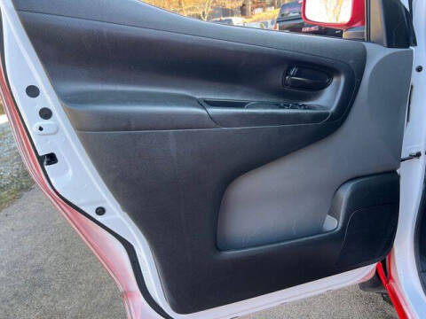 2021 Nissan NV200 SV