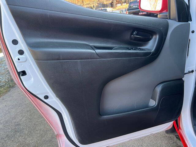 2021 Nissan NV200 SV