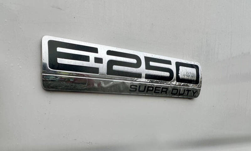 2010 Ford E-Series E-250
