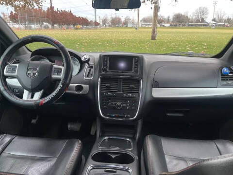 2014 Dodge Grand Caravan R/T