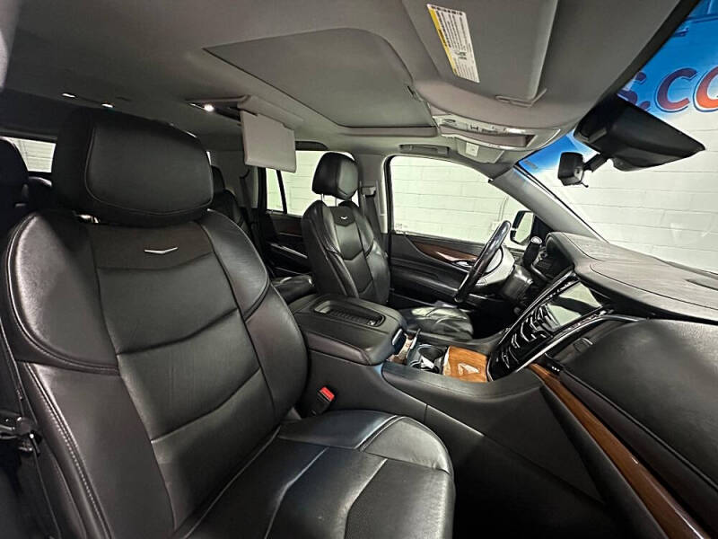 2020 Cadillac Escalade Luxury