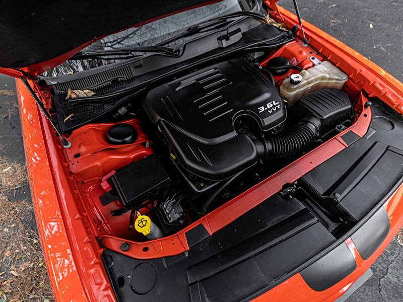 2021 Dodge Challenger SXT