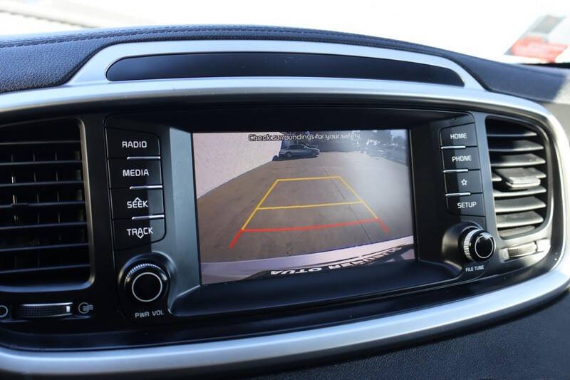 2020 Kia Sorento LX V6