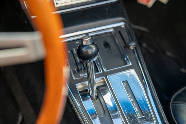 1972 Chevrolet Corvette 26