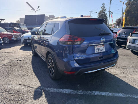 2020 Nissan Rogue SL