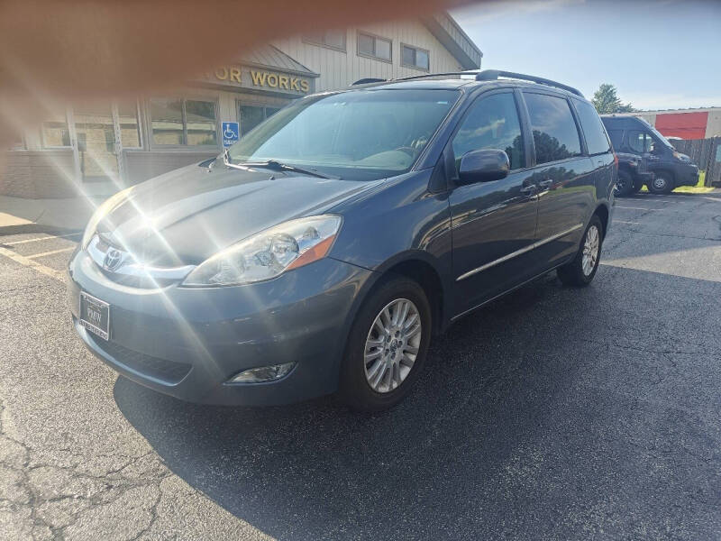 2010 Toyota Sienna XLE