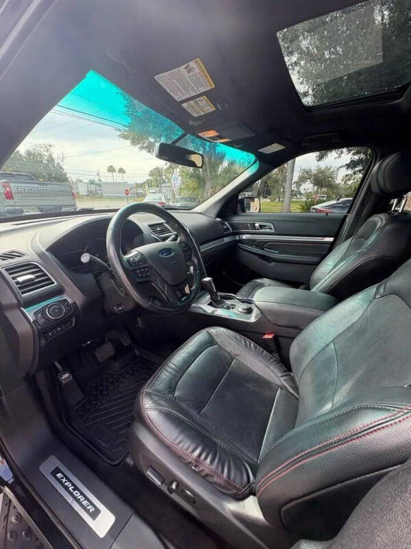 2016 Ford Explorer Sport