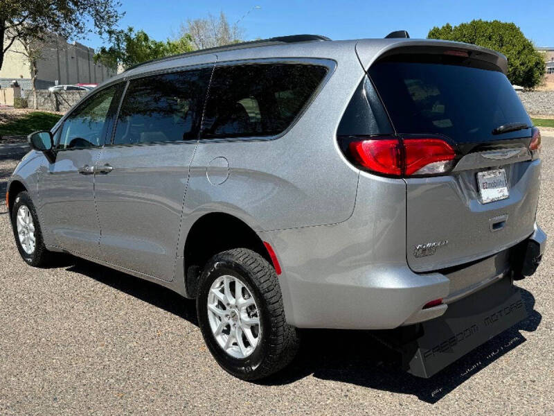 2021 Chrysler Voyager LXi