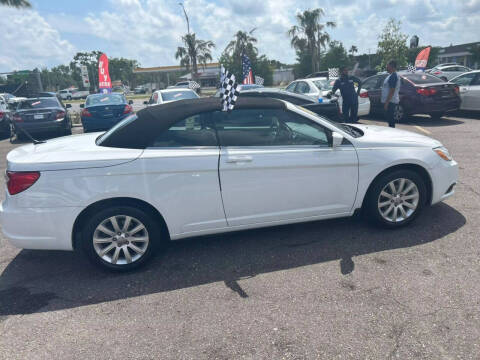 2012 Chrysler 200 Touring