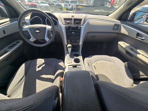 2012 Chevrolet Traverse LS