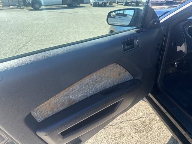 2014 Ford Mustang V6