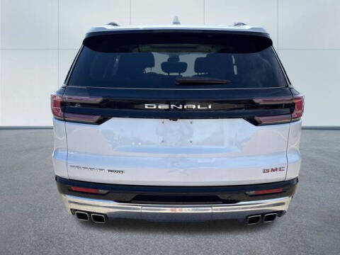 2025 GMC Acadia Denali