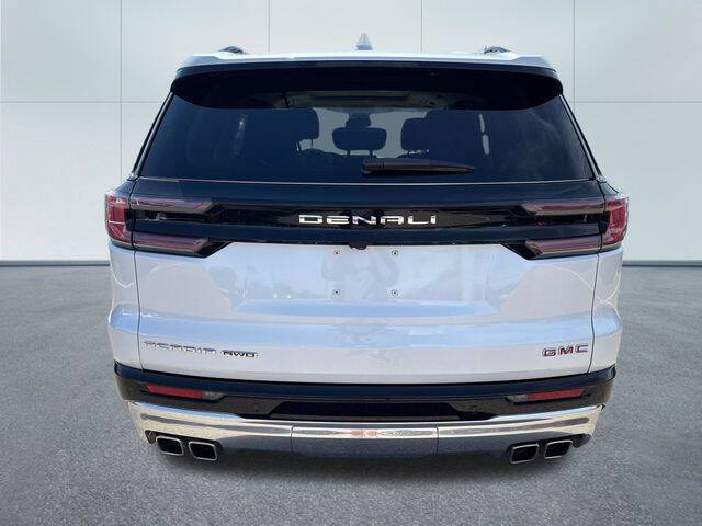 2025 GMC Acadia Denali
