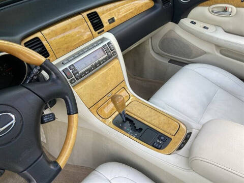 2003 Lexus SC 430