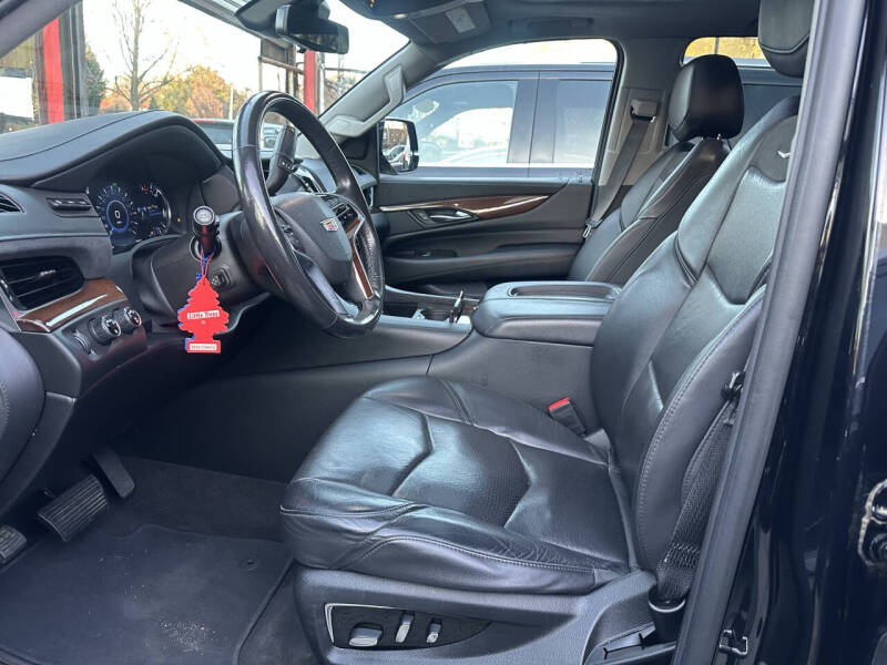 2020 Cadillac Escalade ESV Luxury