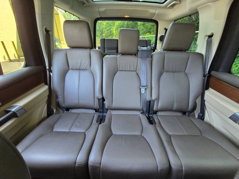 2016 Land Rover LR4 HSE LUX