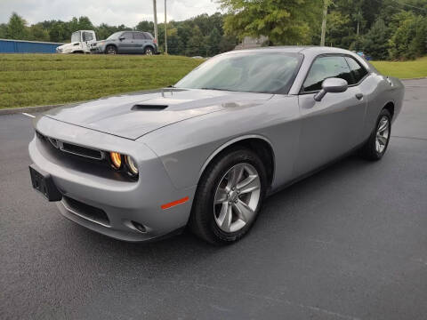2017 Dodge Challenger for sale at Automobile Gurus LLC in Knoxville TN