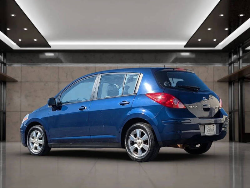 2012 Nissan Versa 1.8 S