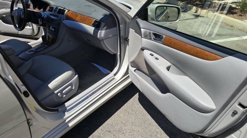 2005 Lexus ES 330