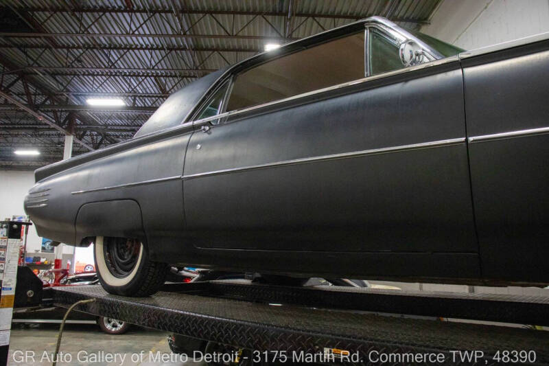 1961 Ford Thunderbird