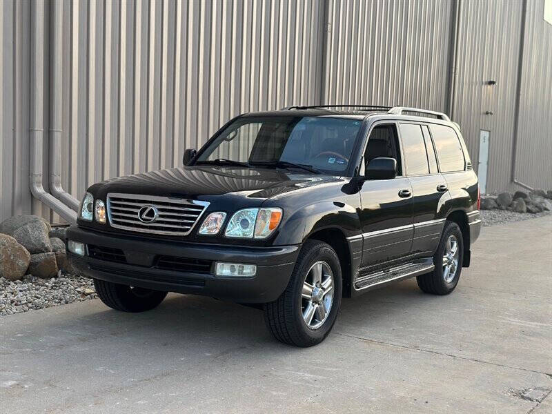 2006 Lexus LX 470 photo 3