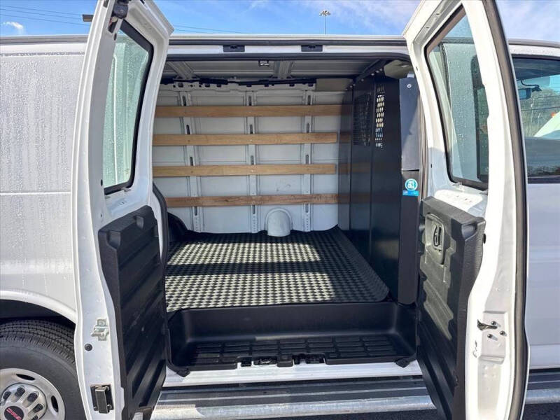 2024 GMC Savana 2500