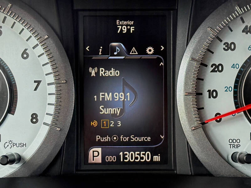 2017 Toyota Sienna SE 8-Passenger