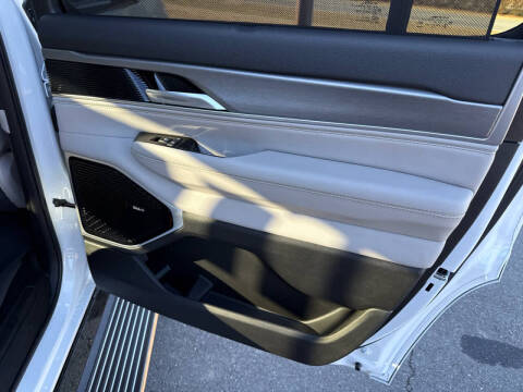 2025 Jeep Wagoneer Series III