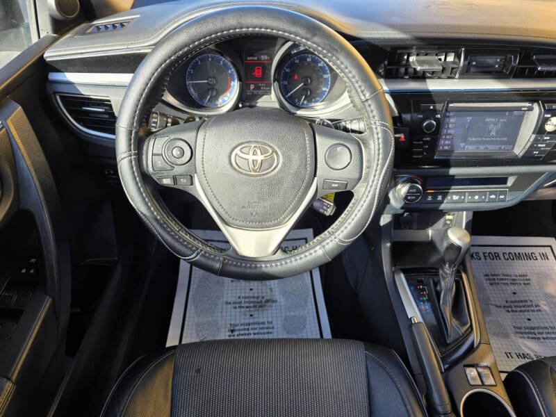 2016 Toyota Corolla S Plus photo 15