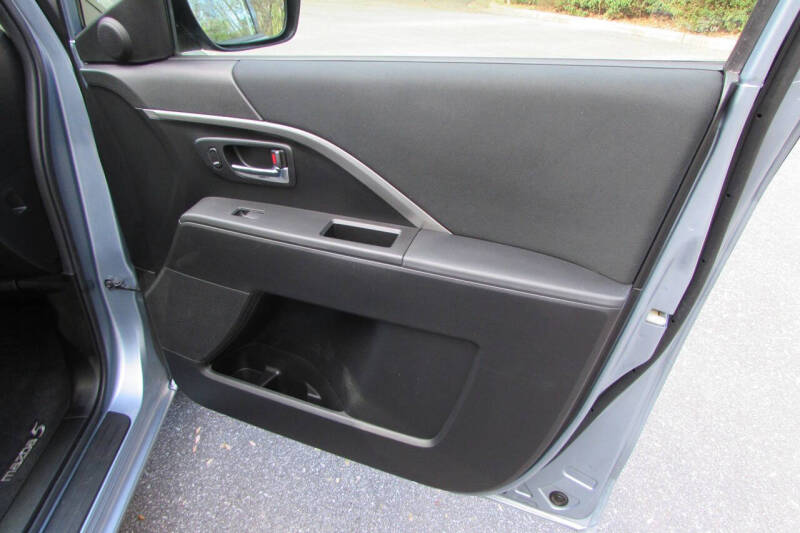 2013 Mazda MAZDA5 Sport