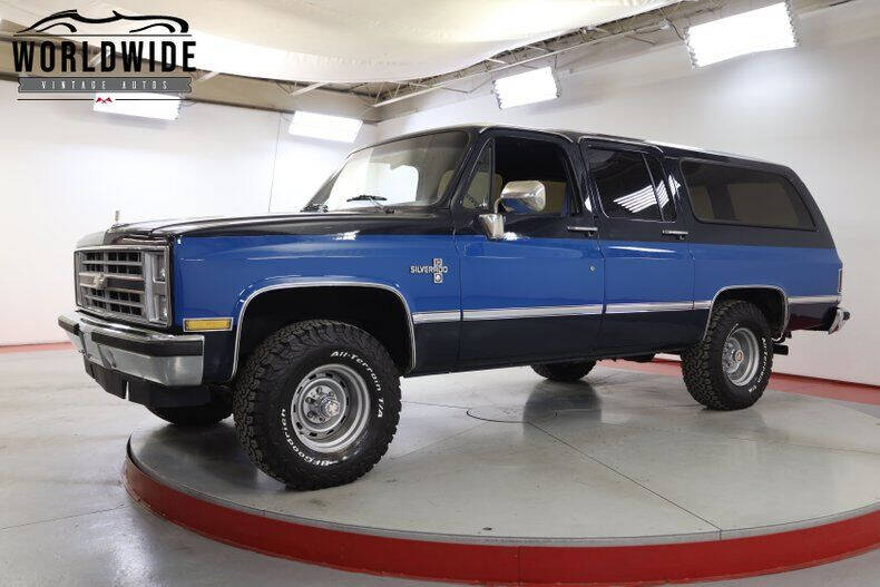 1988 Chevrolet Suburban For Sale ®