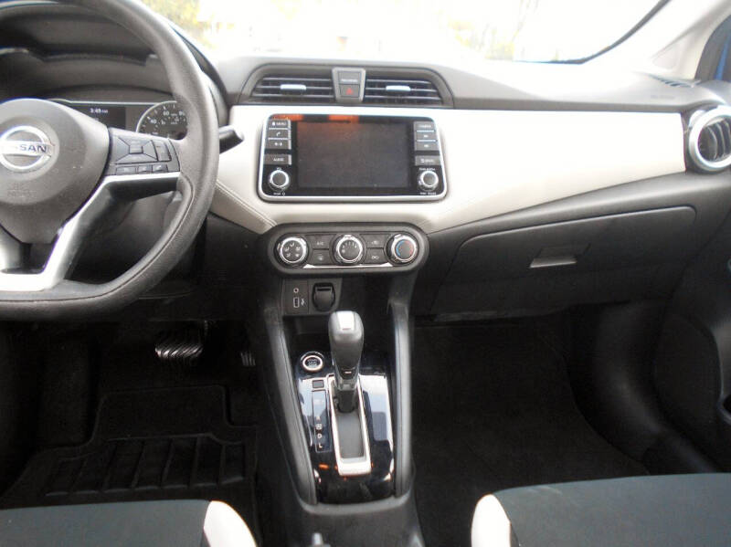 2020 Nissan Versa SV