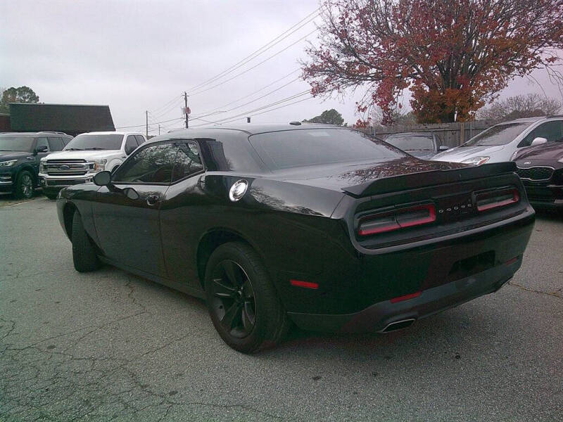 2016 Dodge Challenger SXT