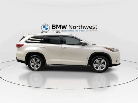 2017 Toyota Highlander