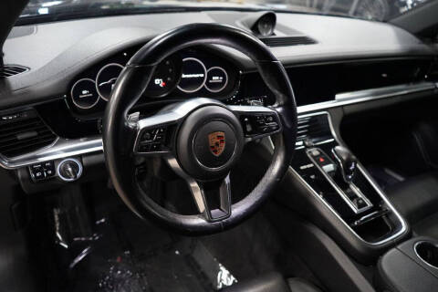 2018 Porsche Panamera
