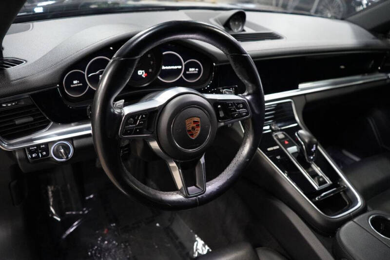 2018 Porsche Panamera