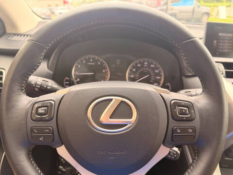 2017 Lexus NX 200t