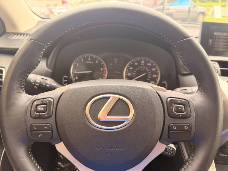 2017 Lexus NX 200t