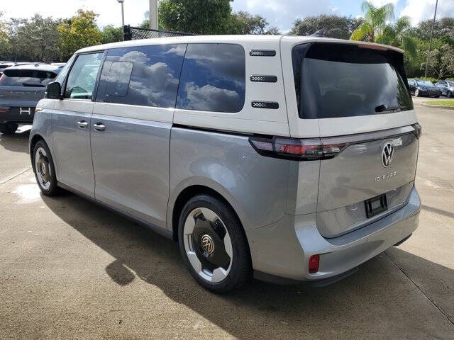 2025 Volkswagen ID. Buzz Pro S Plus 4Motion