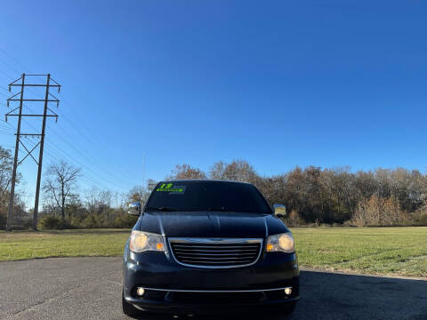 2013 Chrysler Town and Country for sale at Knights Auto Sale in Newark OH