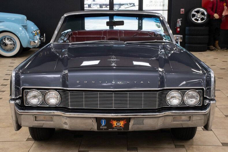 1967 Lincoln Continental