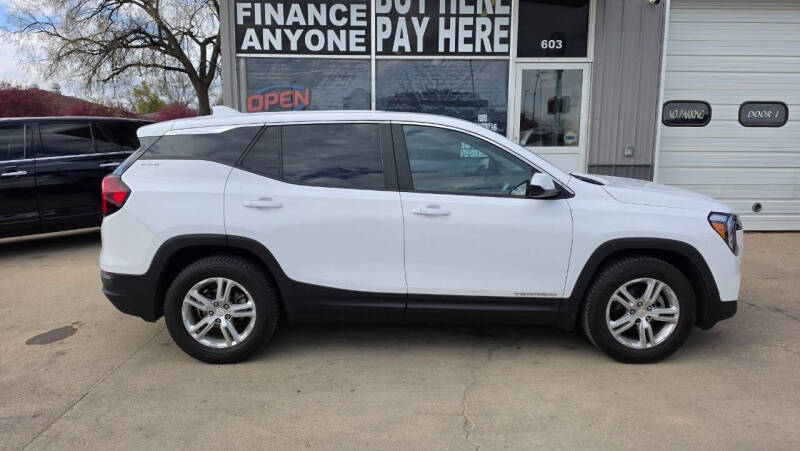2023 GMC Terrain SLE