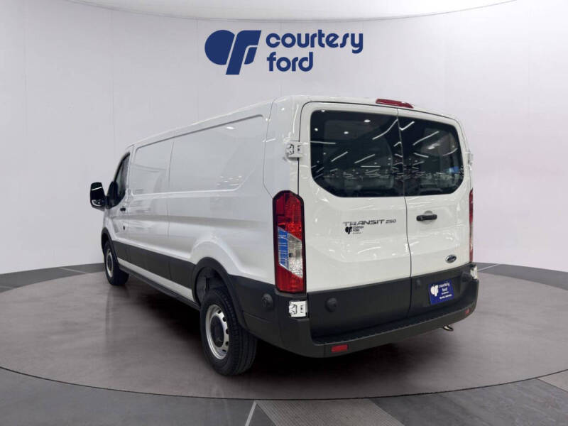 2024 Ford Transit